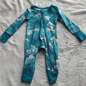 Ocean Wave Bamboo Sleeper